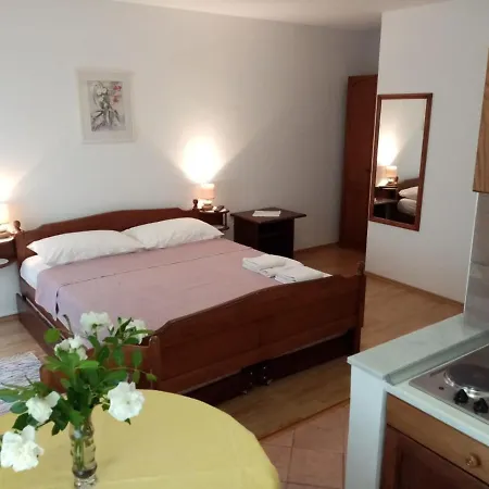 Ivanis Apartment Vrsar