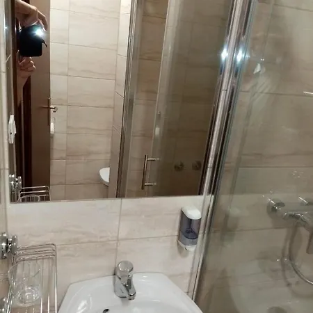 شقة Ivanis فيرسار