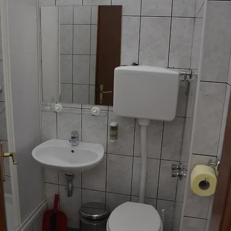 Ivanis Apartman *